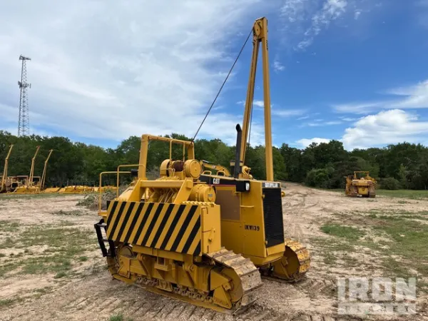 1997 Caterpillar 561M