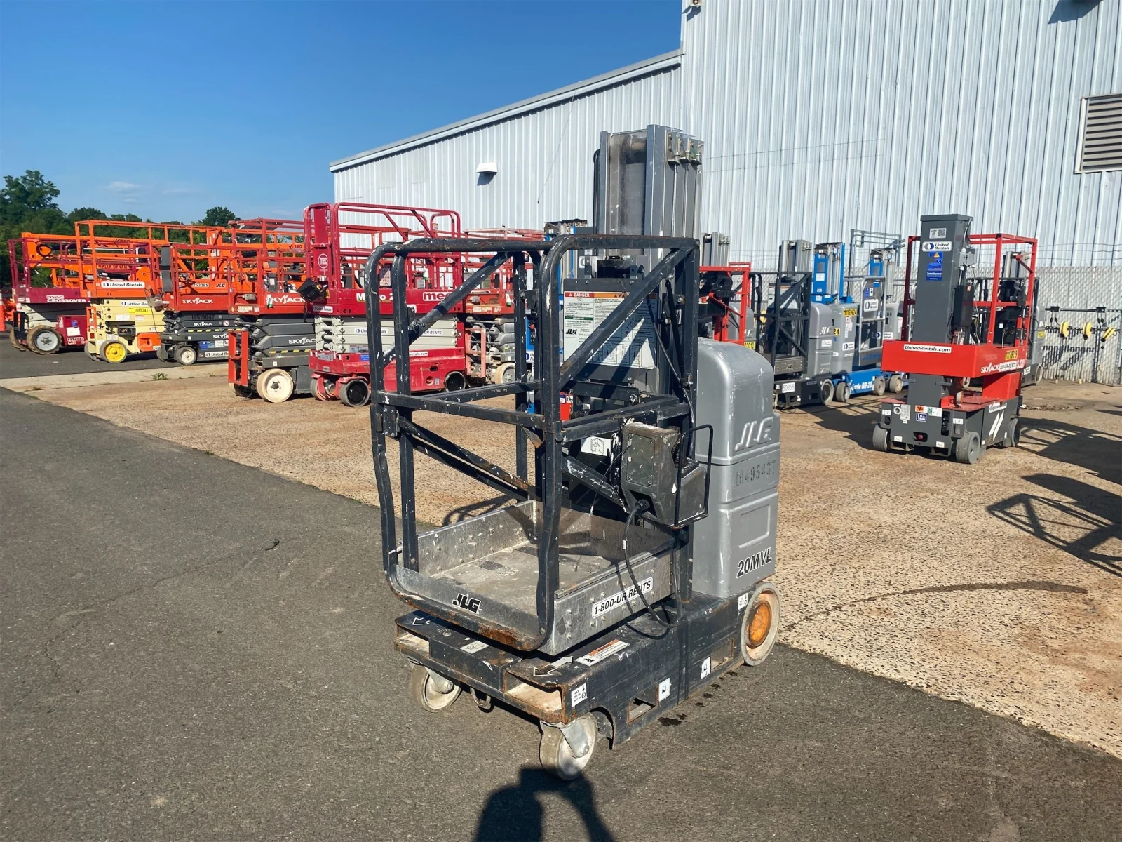 2016 JLG 20MVL Self-Propelled One-Person