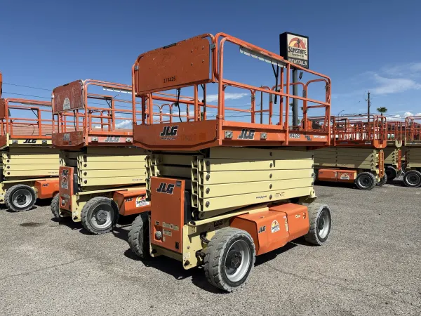 2018 JLG M4069LE