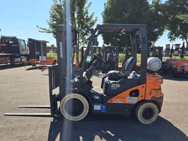 2021 Doosan G25N-7DF