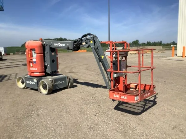 2017 Skyjack SJ30ARJE