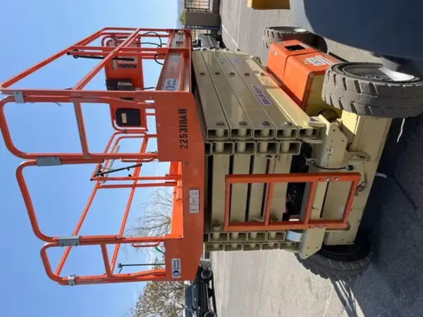 2019 JLG 4069LE