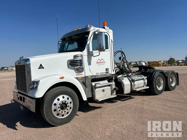2019 Freightliner 122SD