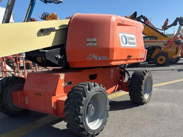 2018 JLG 600S