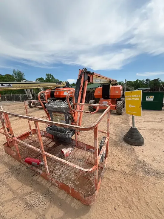 2017 JLG 800AJ Articulating