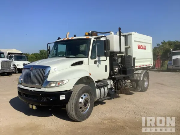 2017 International 4400