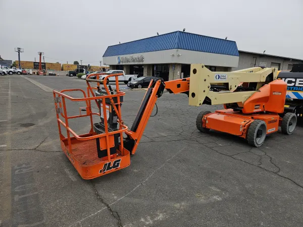 2017 JLG E450AJ Articulating