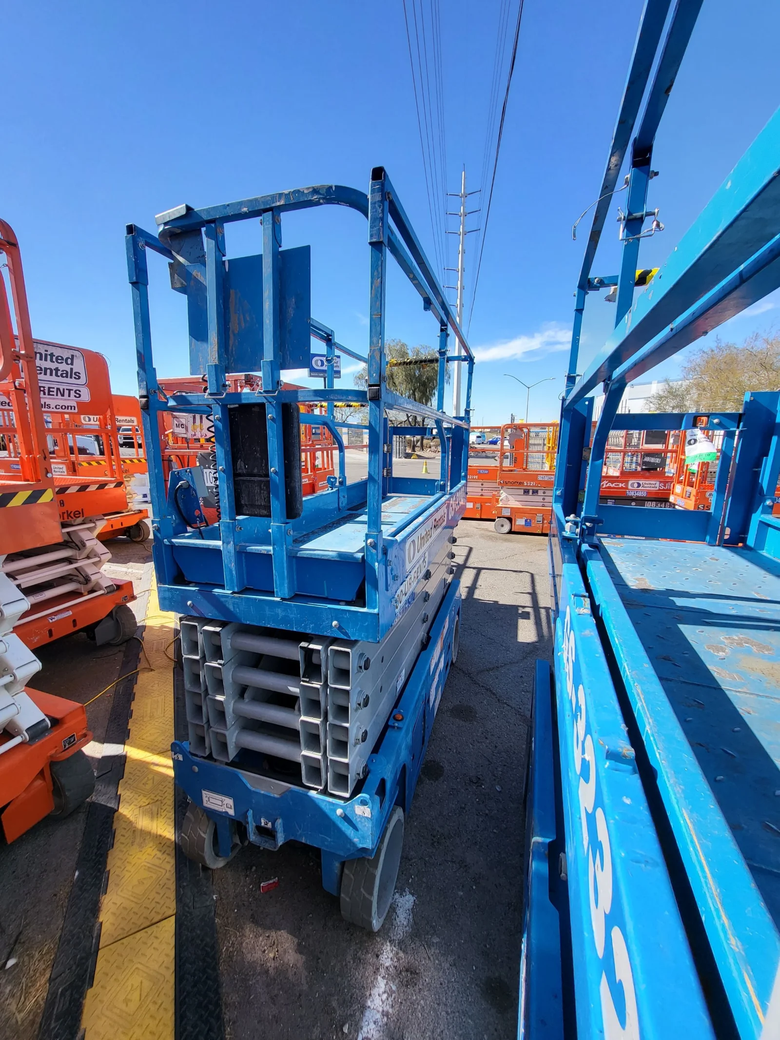 2019 Genie GS-3232