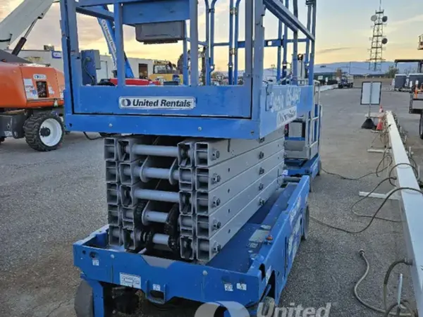 2019 Genie GS-4047