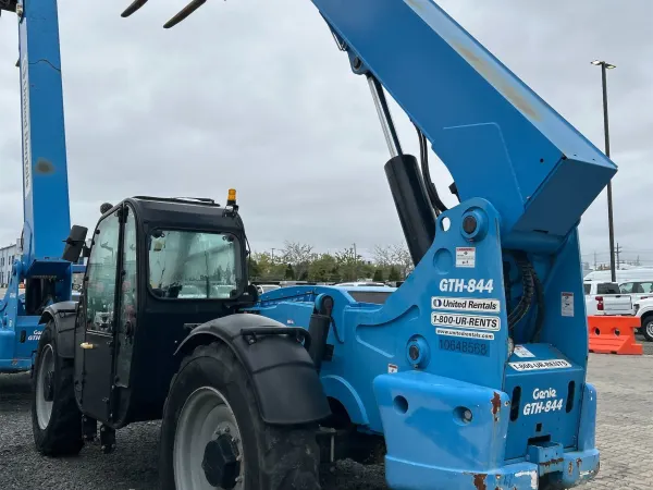 2017 Genie GTH-844