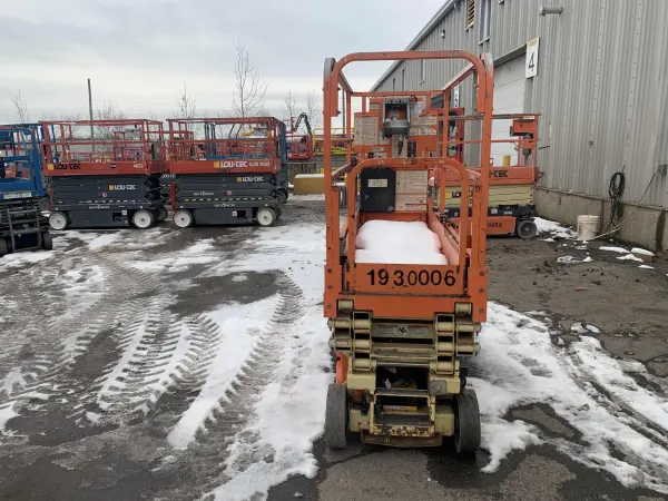 2015 JLG 1930ES