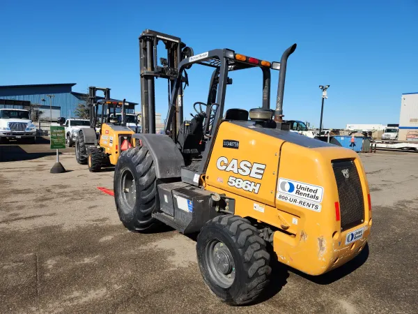 2022 Case 586H