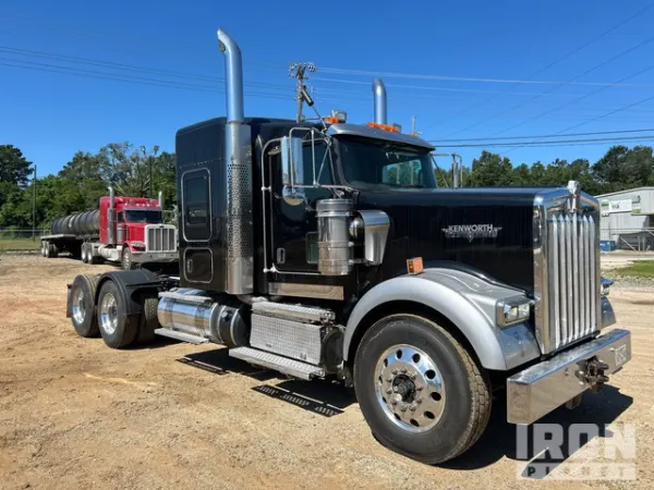 2018 Kenworth W900