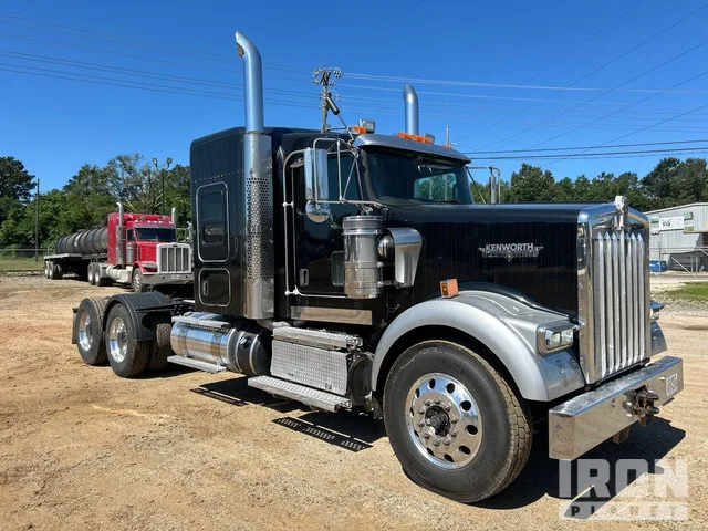 2018 Kenworth W900