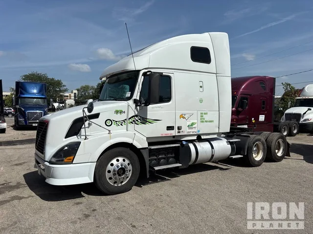 2015 Volvo VNL