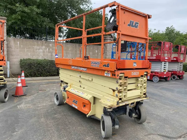 2016 JLG 2646ES