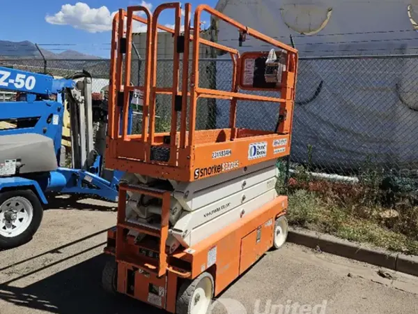2019 Snorkel S3226E