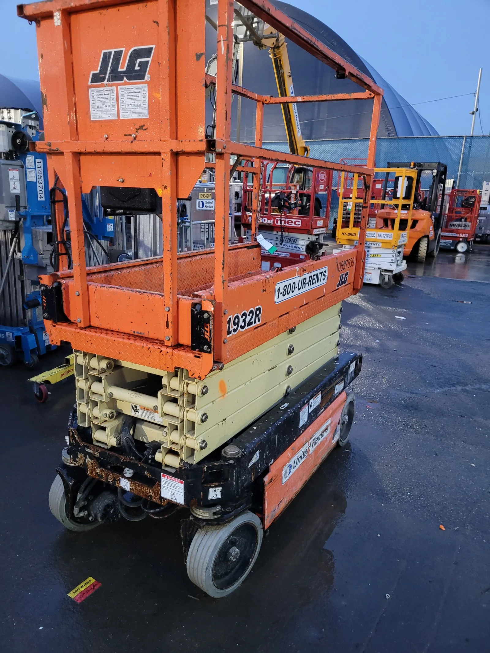 2017 JLG 1932R