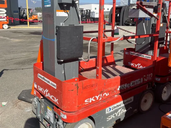 2018 Skyjack SJ12 Self-Propelled One-Person