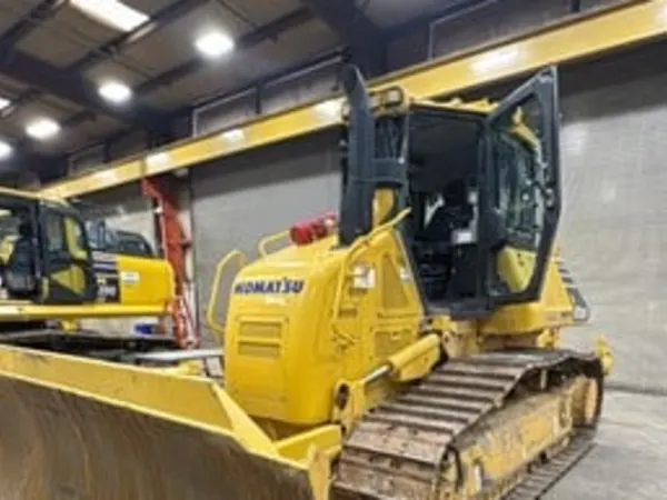 2023 Komatsu D61EXI-24