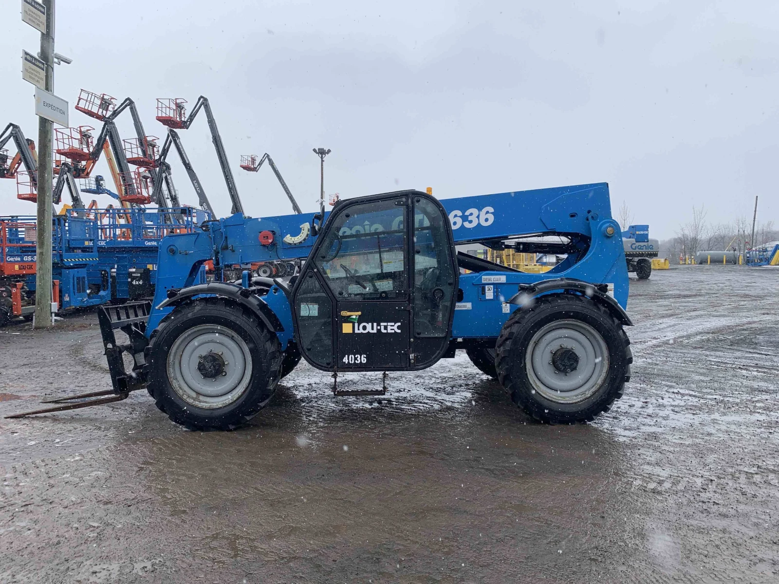 2016 Genie GTH-636