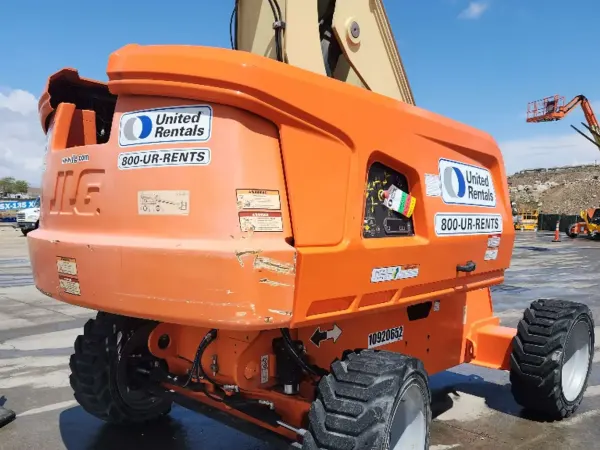 2019 JLG 660SJ