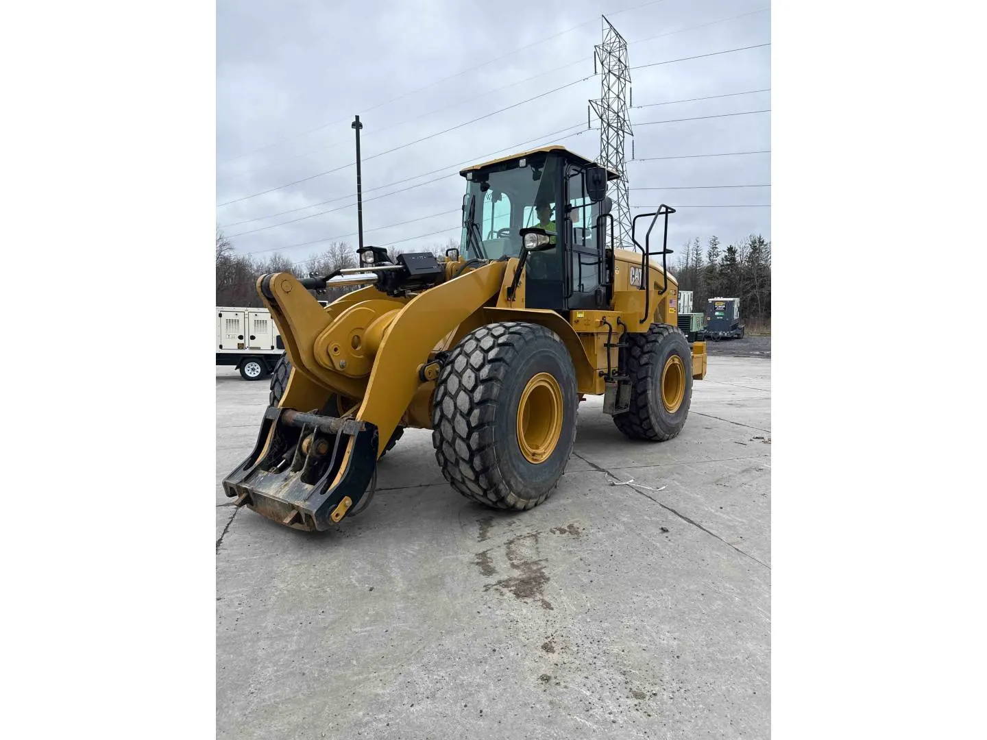 2022 Caterpillar 950GC