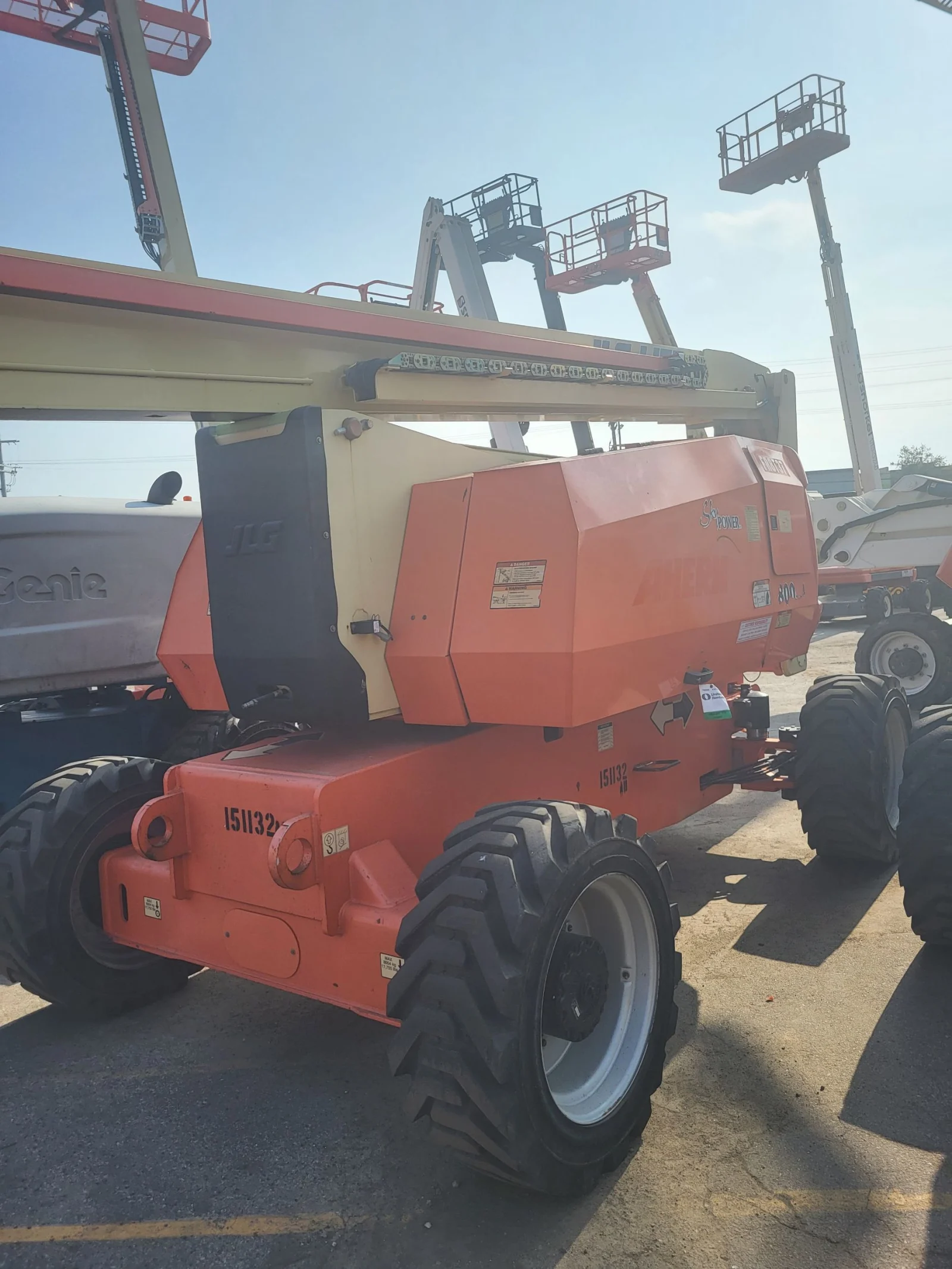2015 JLG 800AJ-Articulating-Boom-Lift
