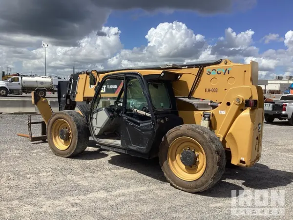 2020 Caterpillar TL1255D