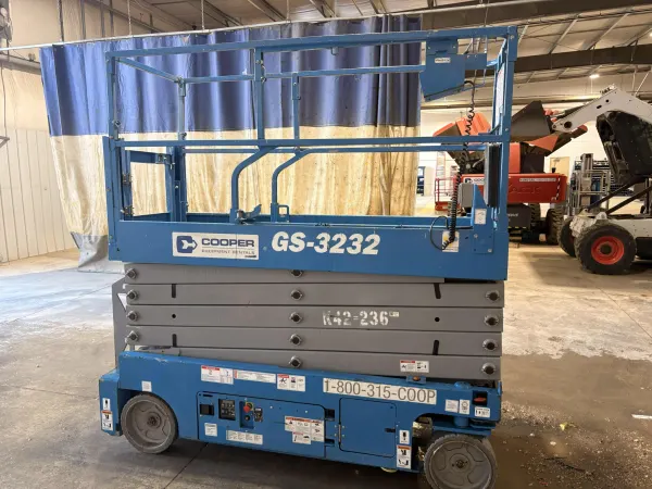 2018 Genie GS-3232