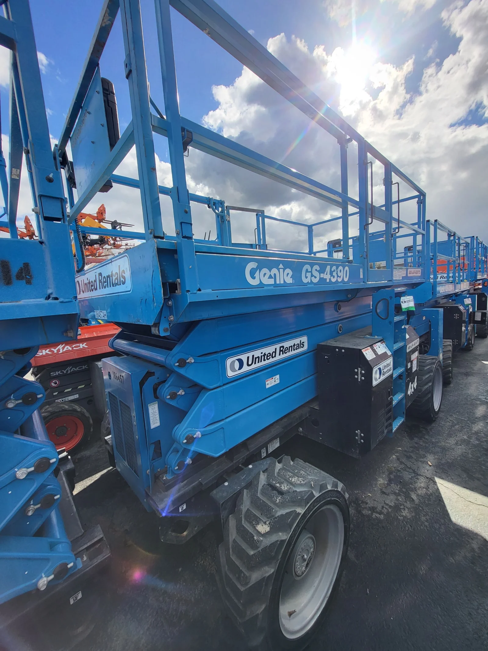 2017 Genie GS-4390 RT Rough Terrain