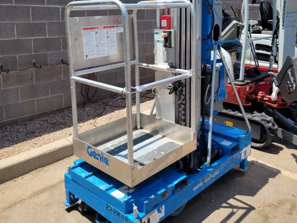 2018 Genie IWP-25S DC Pusharound