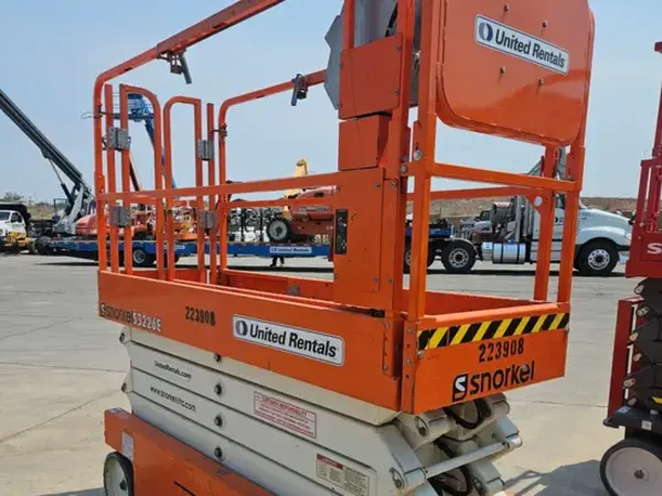 2019 Snorkel S3226E