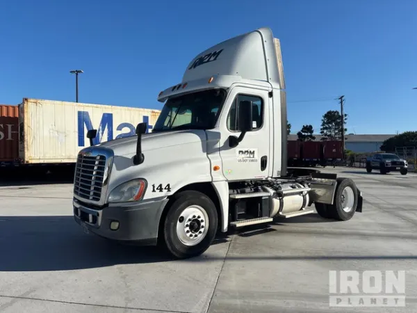 2013 Freightliner Cascadia 125DC