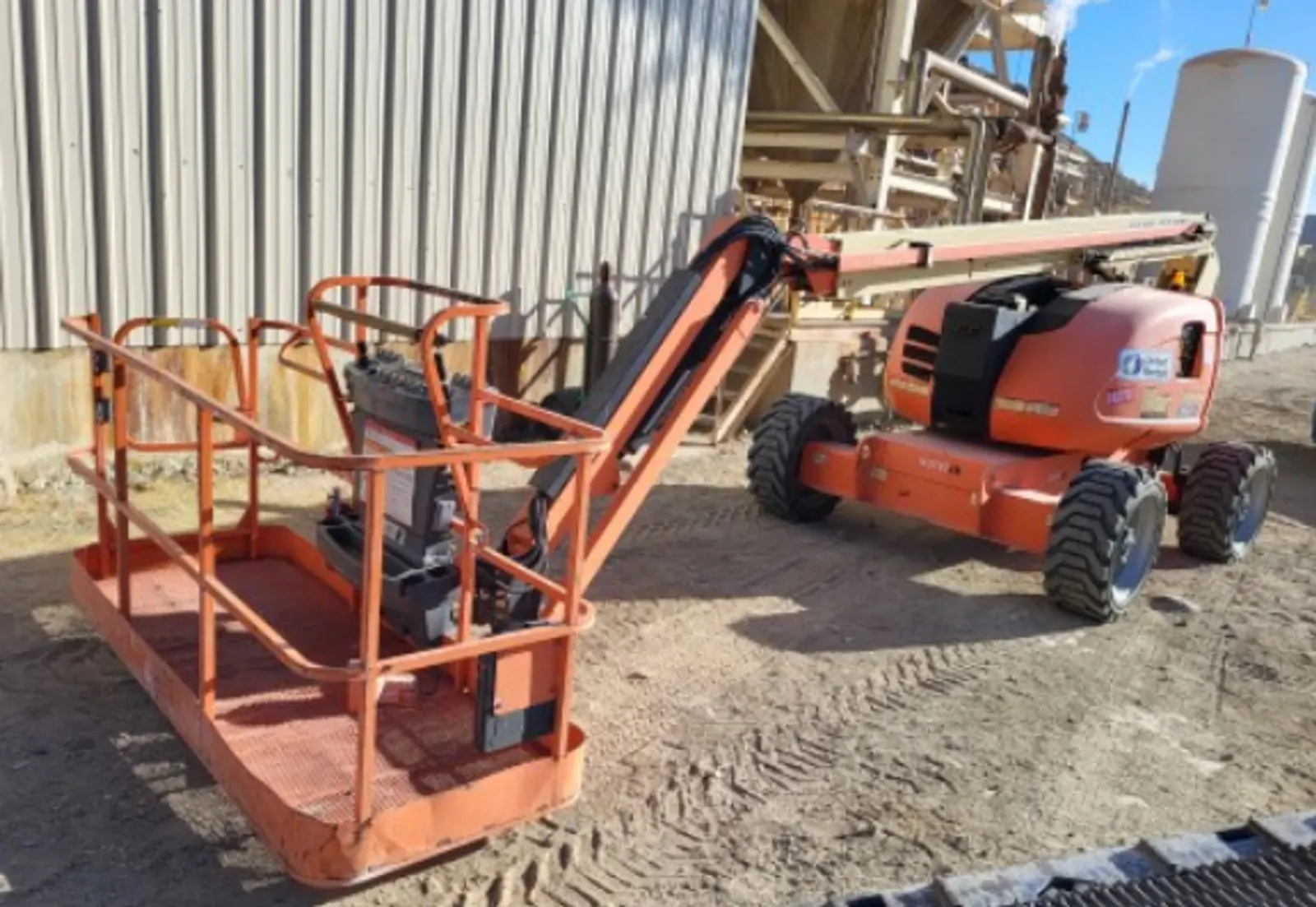 2015 JLG 600AJ-Articulating