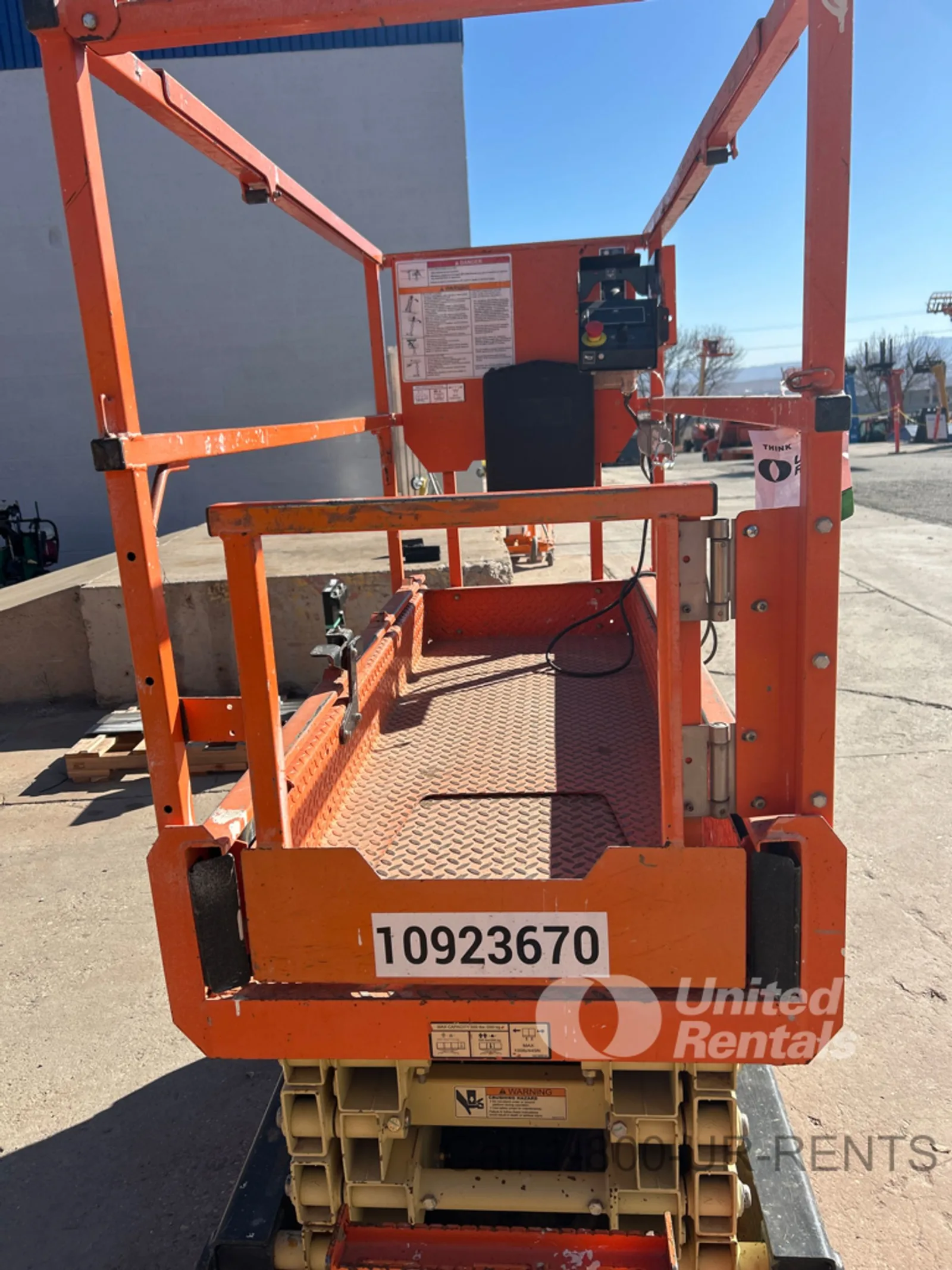 2019 JLG 1932R