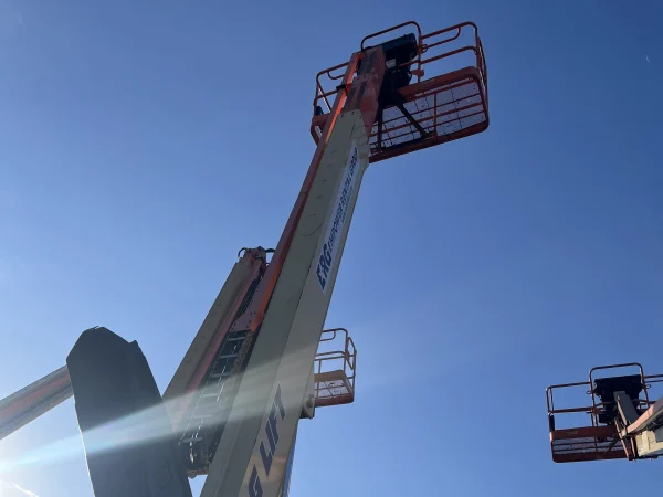 2014 JLG 600S