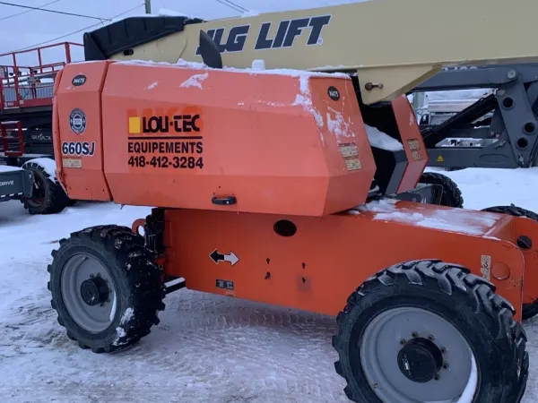 2017 JLG 660SJ