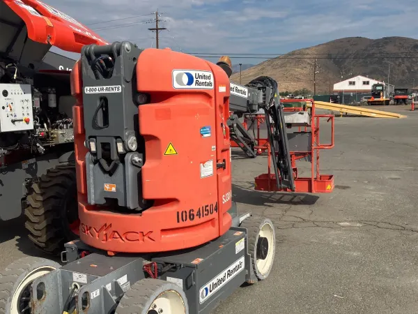 2017 Skyjack SJ30ARJE Articulating