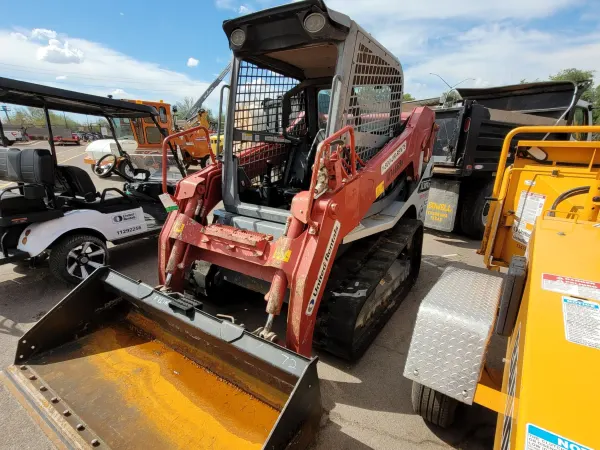 2018 Takeuchi TL10V2-R