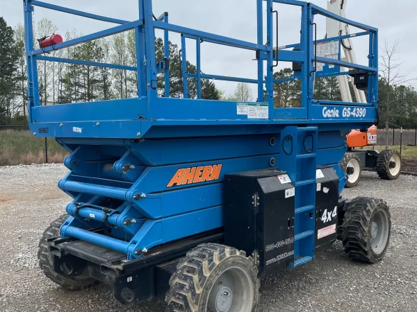 2017 Genie GS-4390 RT Rough Terrain