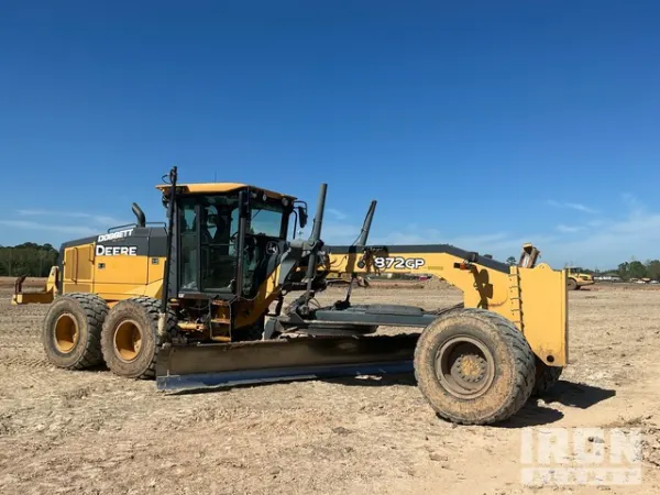 2016 John Deere 872GP