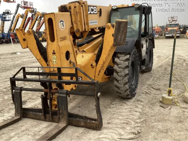 2019 JCB 512-56