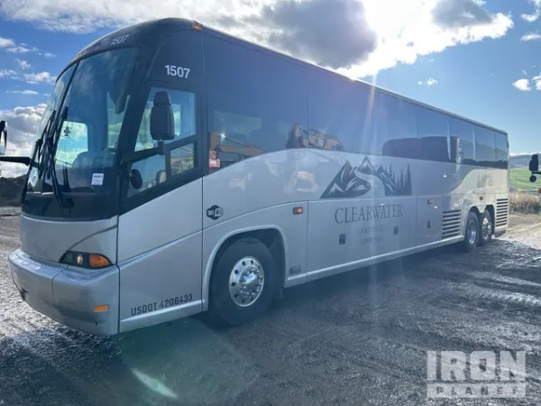 2011 Mci J4500