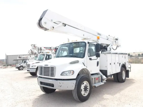 2020 FREIGHTLINER M2106