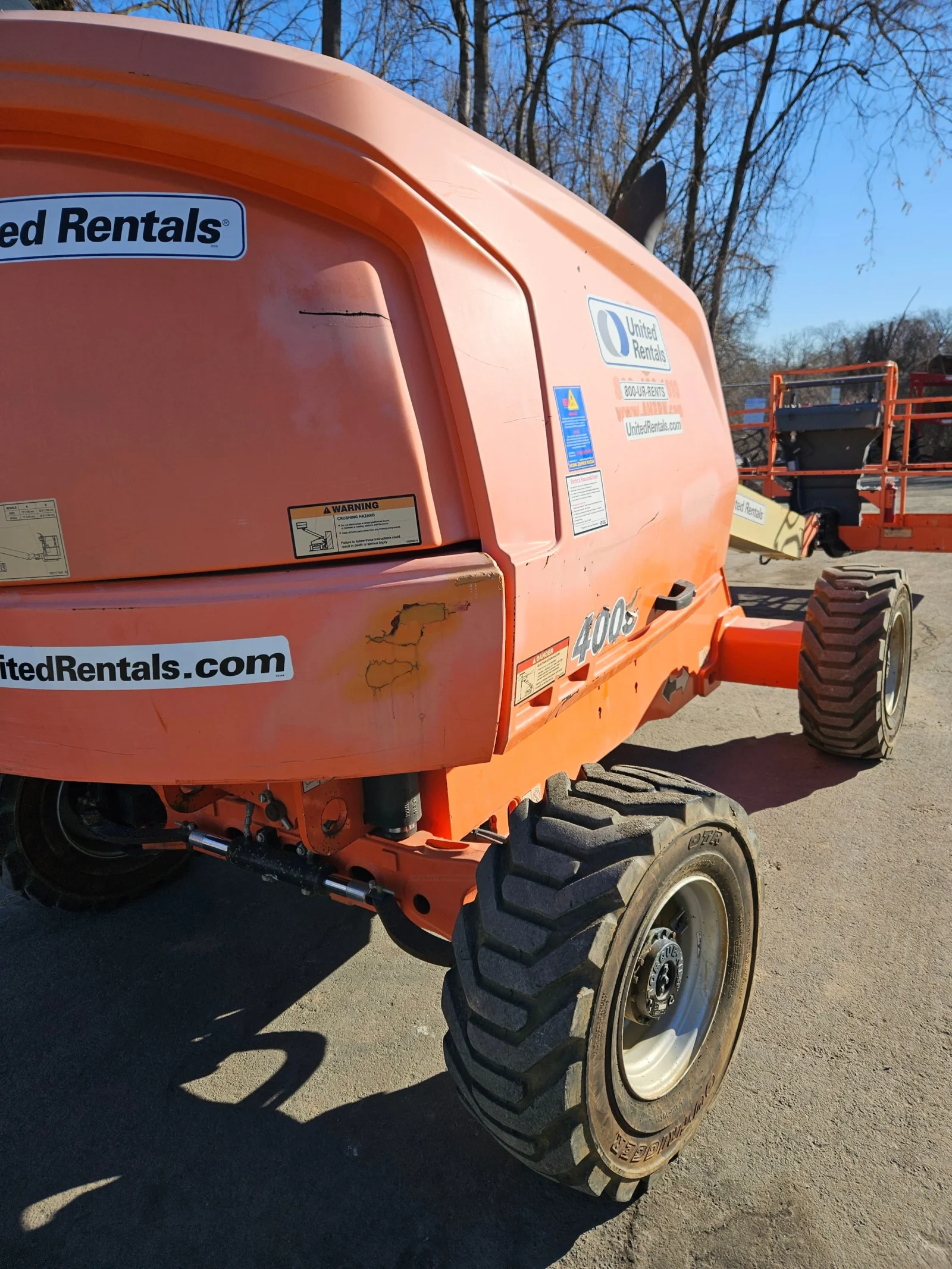 2016 JLG 400S