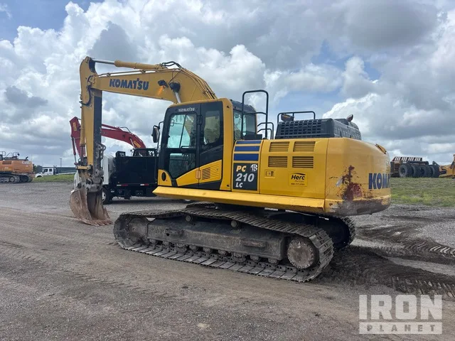 2022 Komatsu PC210LC-11
