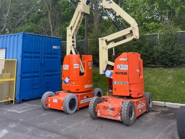 2015 JLG E300AJP Articulating