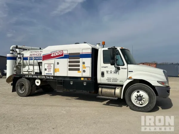 2013 International 4300