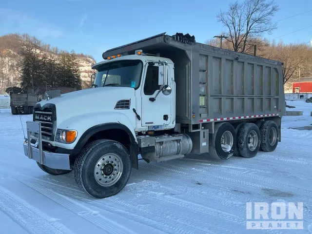 2007 Mack Granite CV713